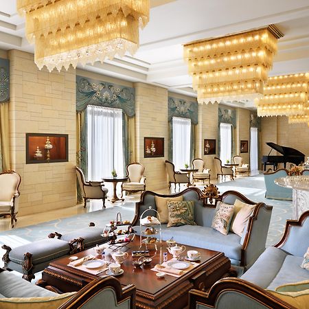 Jumeirah Messilah Beach Kuwait Kuwait City ภายนอก รูปภาพ The Imperial Lounge at the airport