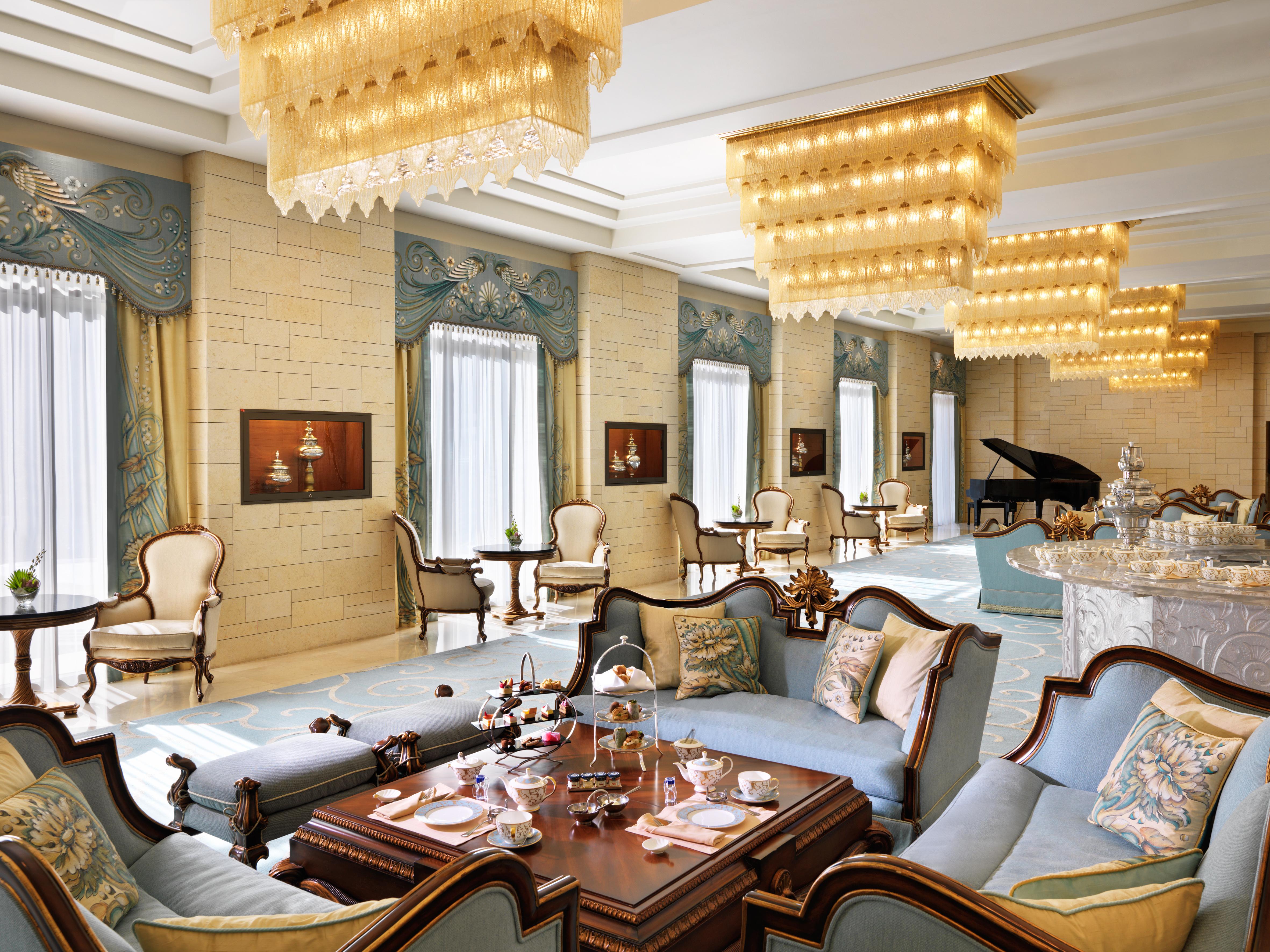 Jumeirah Messilah Beach Kuwait Kuwait City ภายนอก รูปภาพ The Imperial Lounge at the airport
